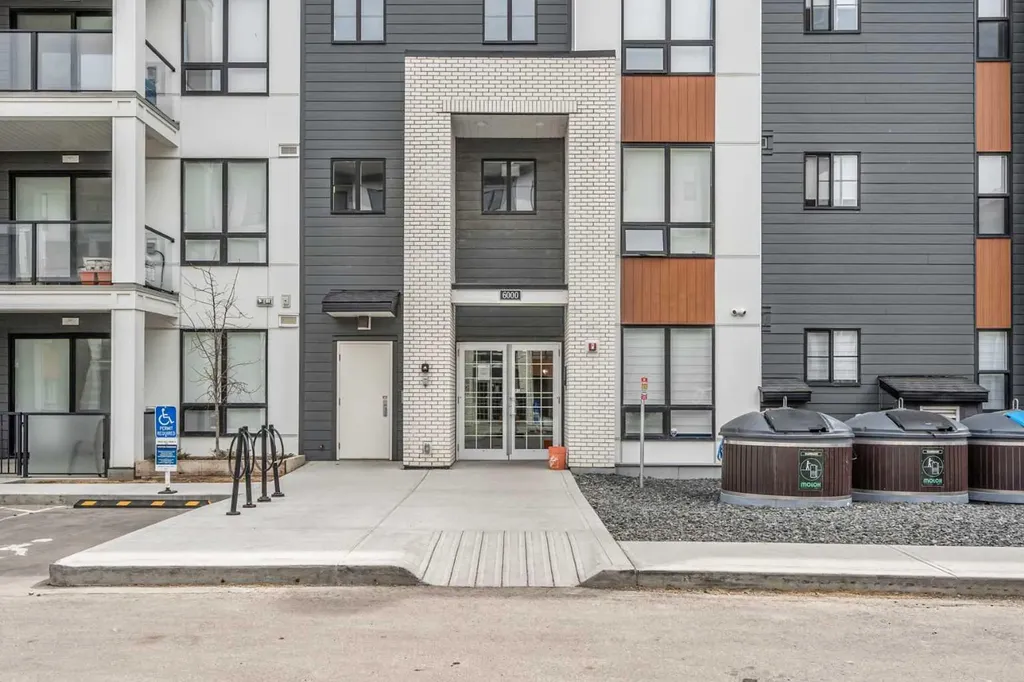 15 Sage Meadows Landing NW Calgary AB T3P 1E5