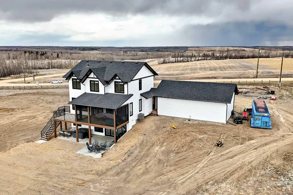 422073 Range Road 284 Rural Ponoka County AB T0C 2J0