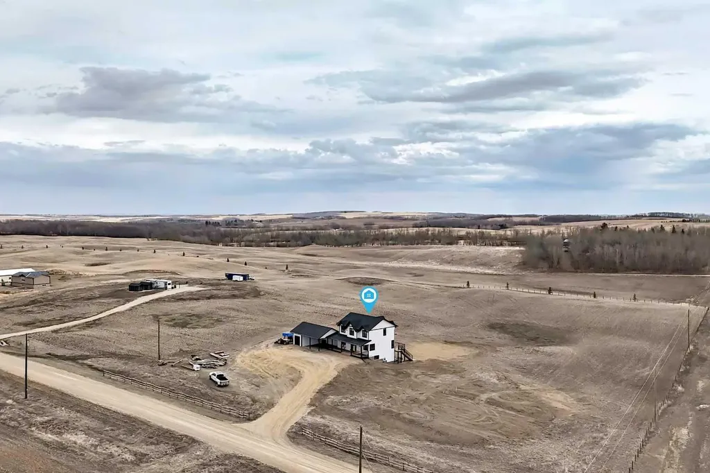 422073 Range Road 284 Rural Ponoka County AB T0C 2J0