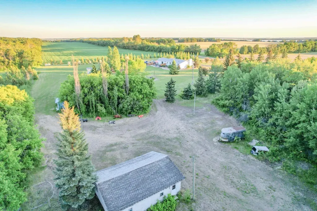 41243 Range Road 205 Rural Camrose County AB T0B 0H0