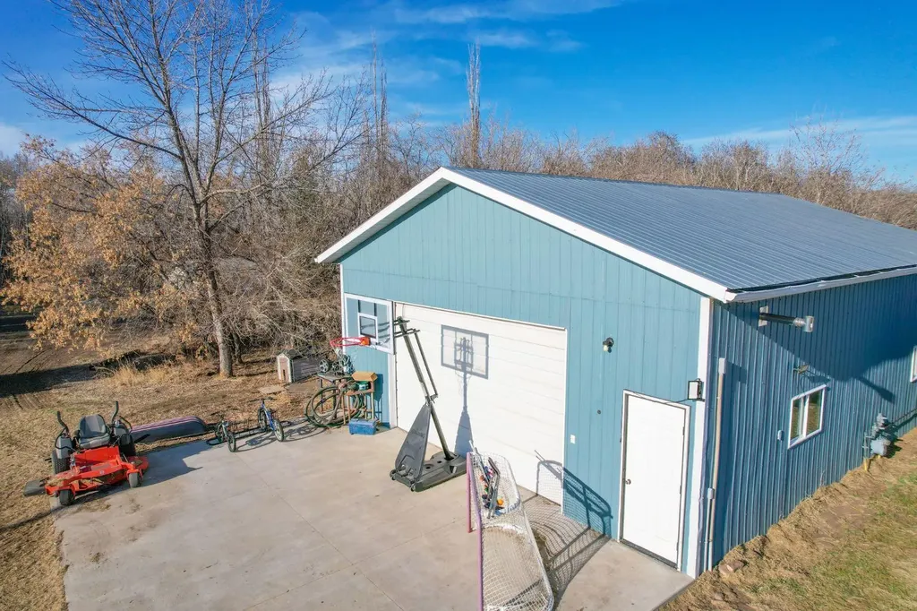 41243 Range Road 205 Rural Camrose County AB T0B 0H0