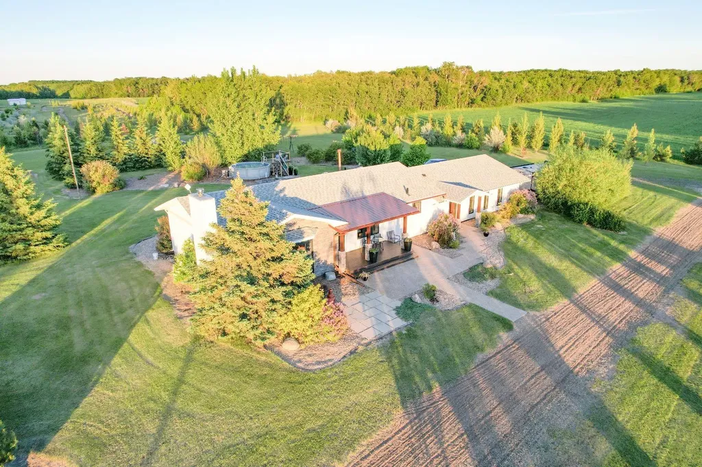 41243 Range Road 205 Rural Camrose County AB T0B 0H0