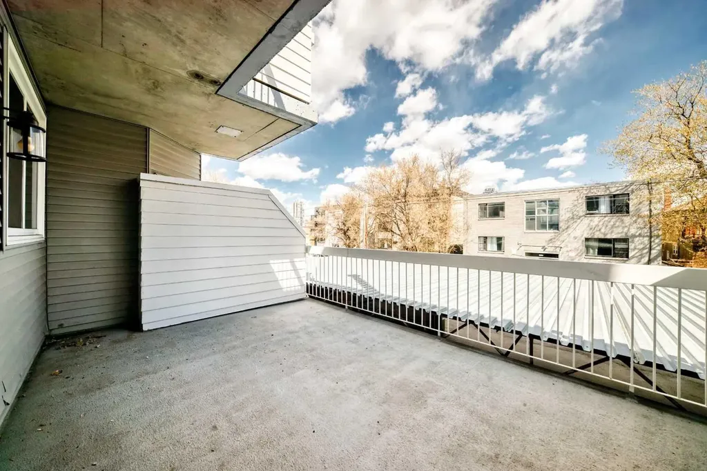 1720 13 Street SW Calgary AB T2T 3P4