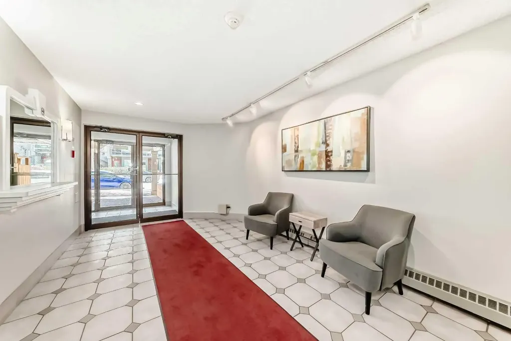 1720 13 Street SW Calgary AB T2T 3P4
