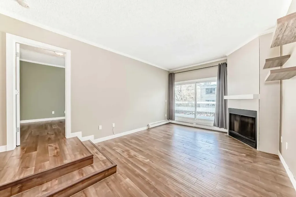 1720 13 Street SW Calgary AB T2T 3P4