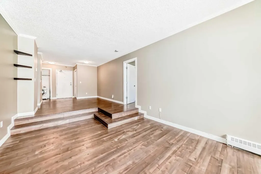 1720 13 Street SW Calgary AB T2T 3P4