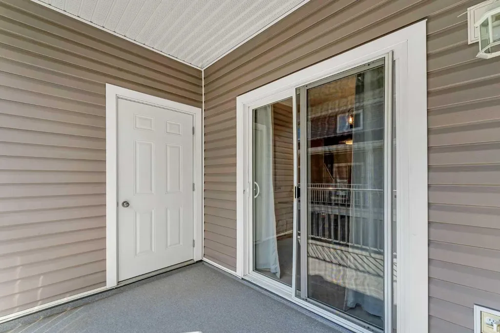 156 Somerset Lane SE Medicine Hat AB T1B0E6
