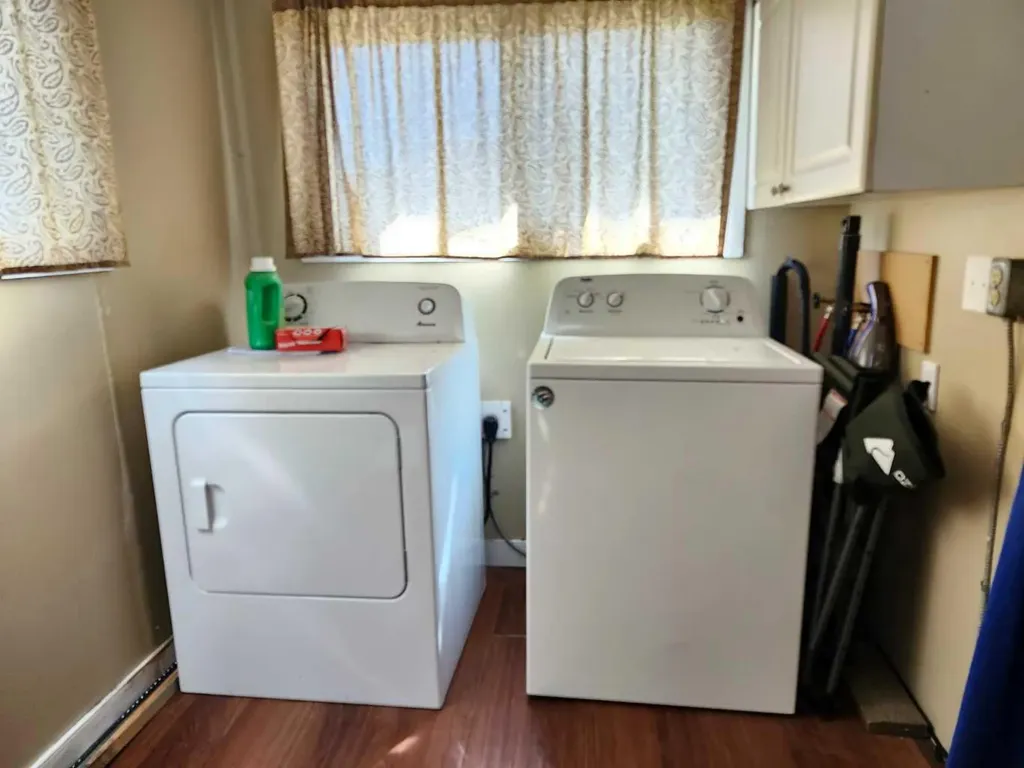 355 4 Street W Drumheller AB T0J 0Y3