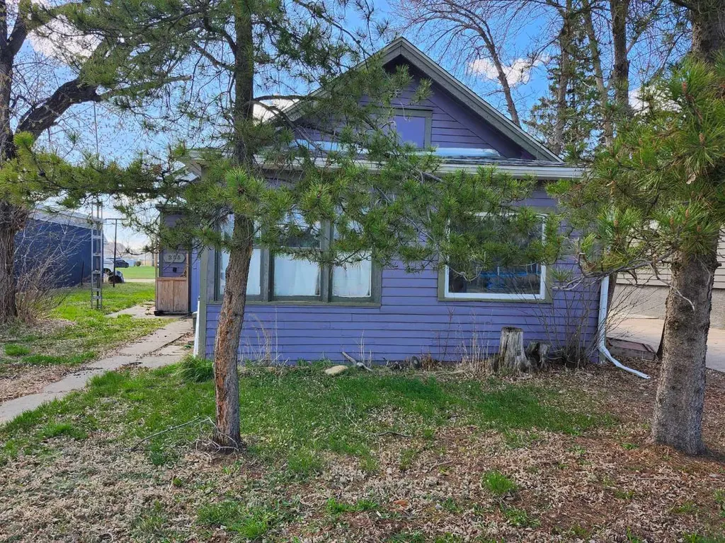 355 4 Street W Drumheller AB T0J 0Y3