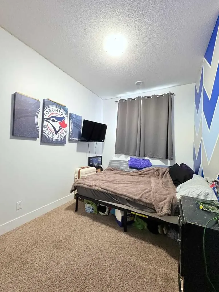 702 2 Street E Cardston AB T0K 0K0