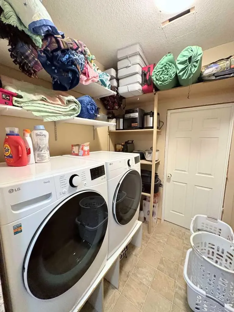 702 2 Street E Cardston AB T0K 0K0