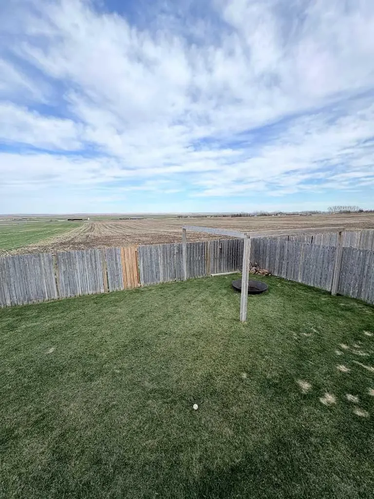 702 2 Street E Cardston AB T0K 0K0