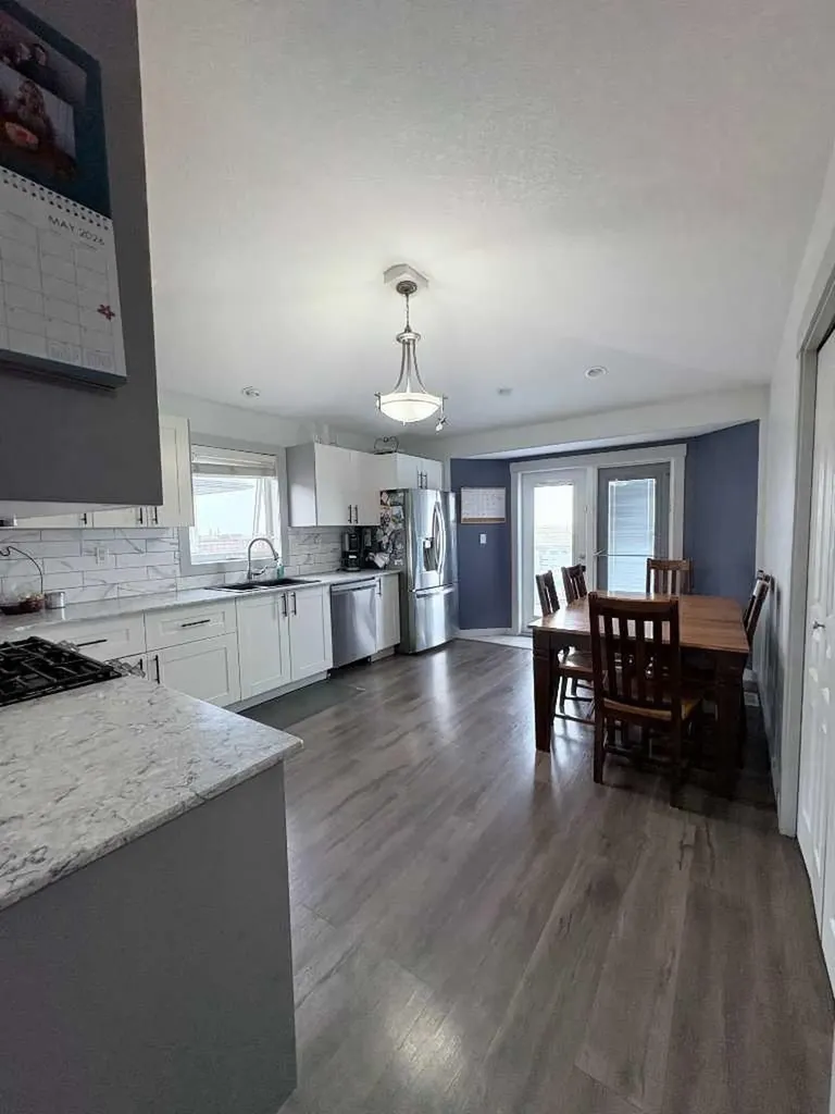 702 2 Street E Cardston AB T0K 0K0