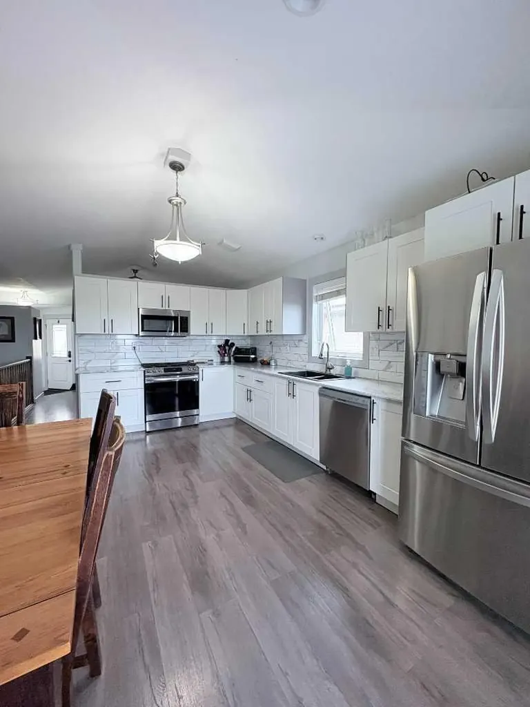 702 2 Street E Cardston AB T0K 0K0