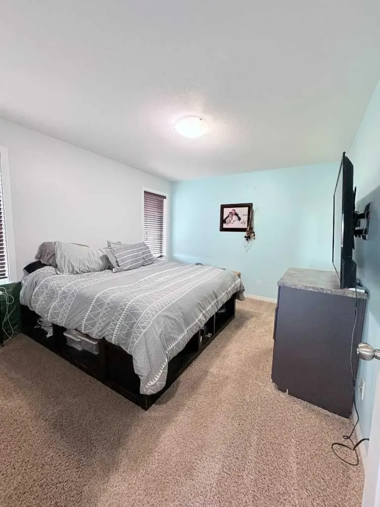 702 2 Street E Cardston AB T0K 0K0