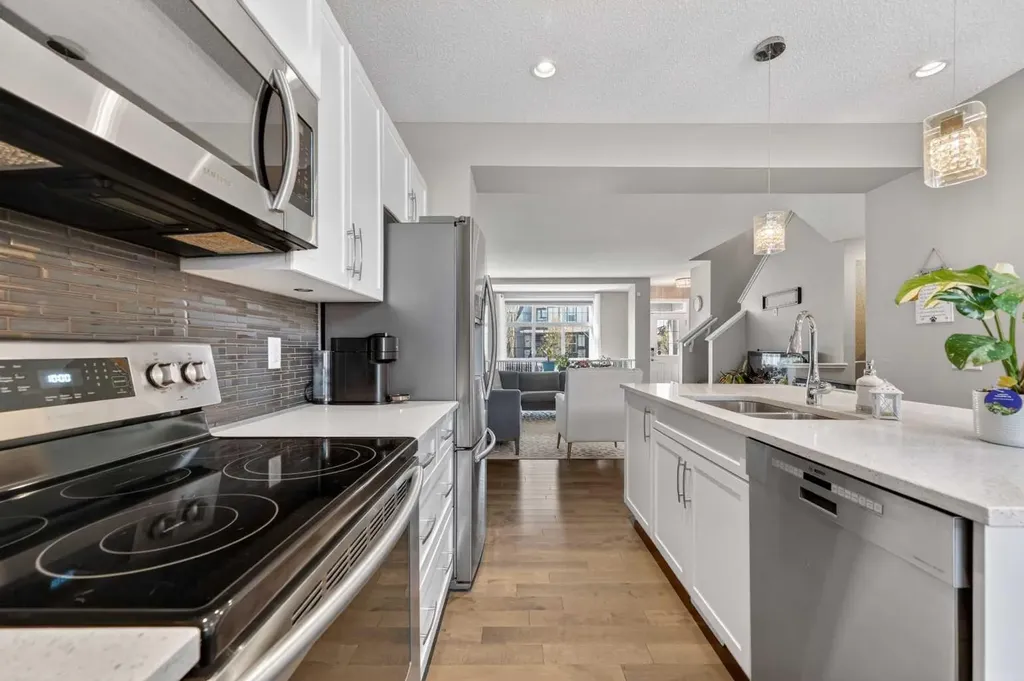 64 Masters Link SE Calgary AB T3M 2N2