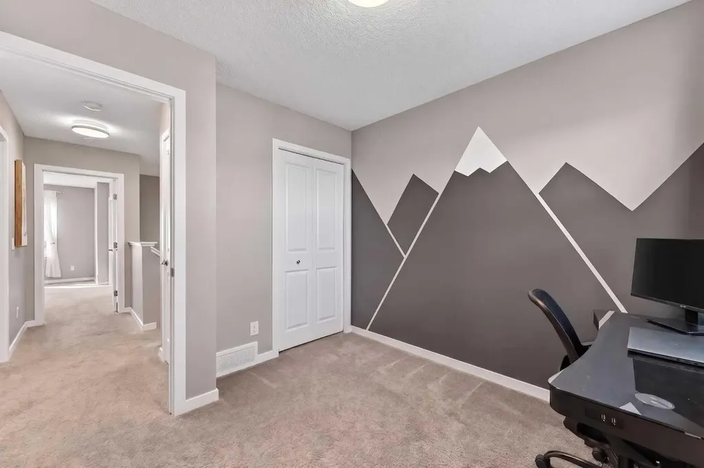 64 Masters Link SE Calgary AB T3M 2N2