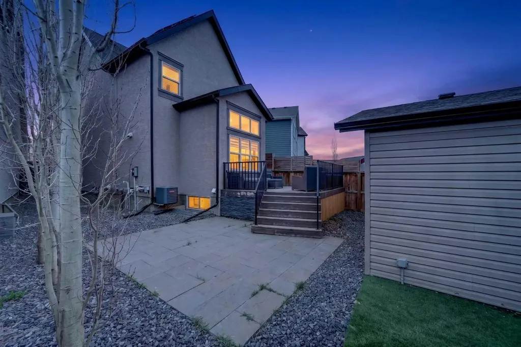 64 Masters Link SE Calgary AB T3M 2N2