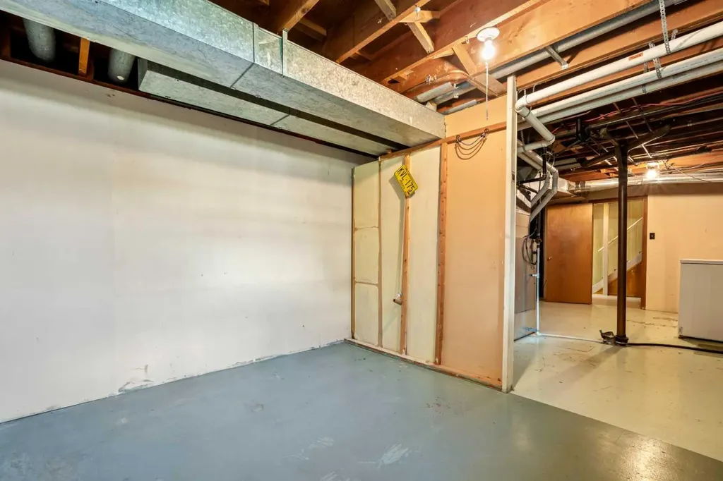 5220 Grove Hill Road SW Calgary AB T3E 4G6