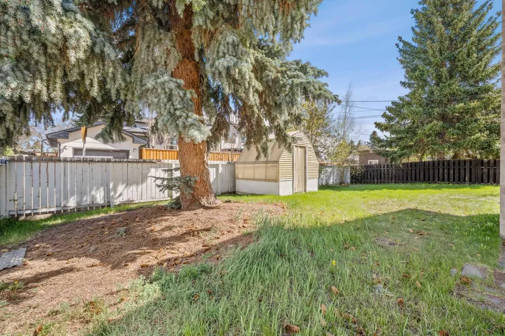 5220 Grove Hill Road SW Calgary AB T3E 4G6