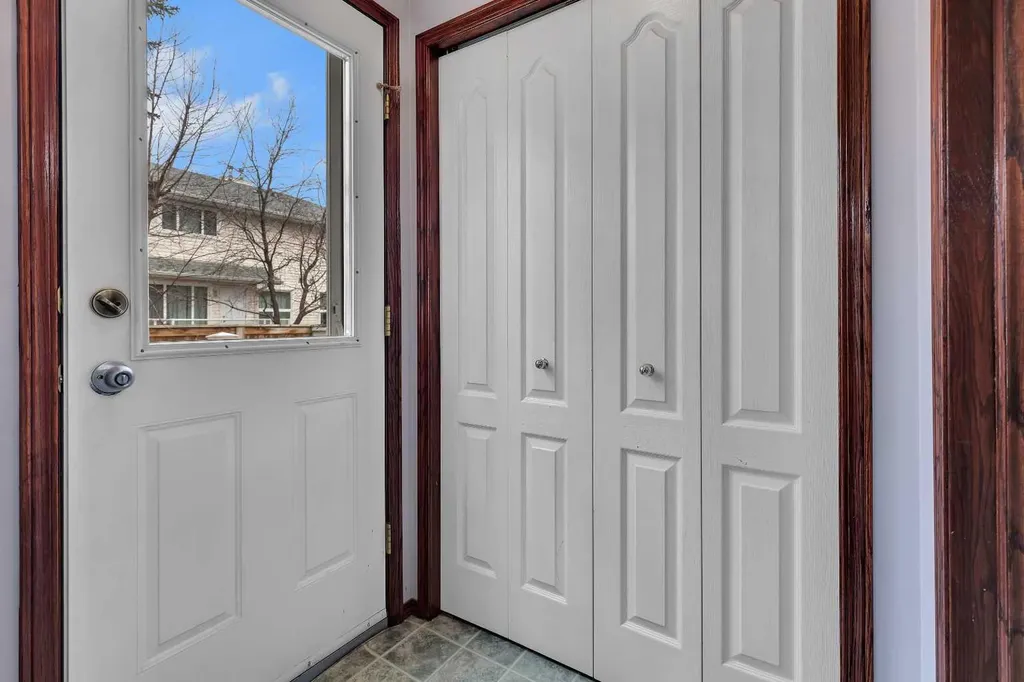 47 Carmel Close NE Calgary AB T1Y 6Z3