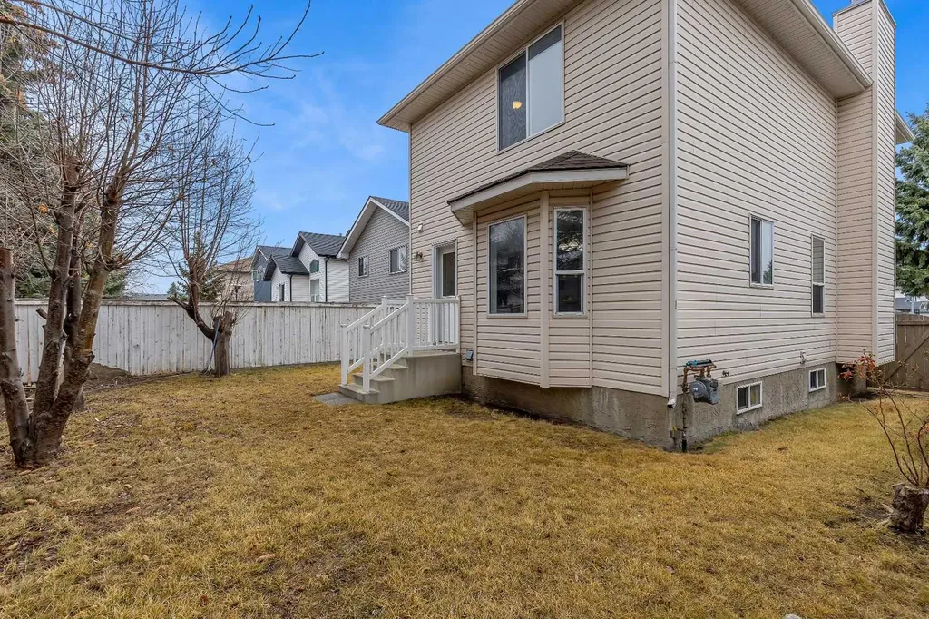 47 Carmel Close NE Calgary AB T1Y 6Z3