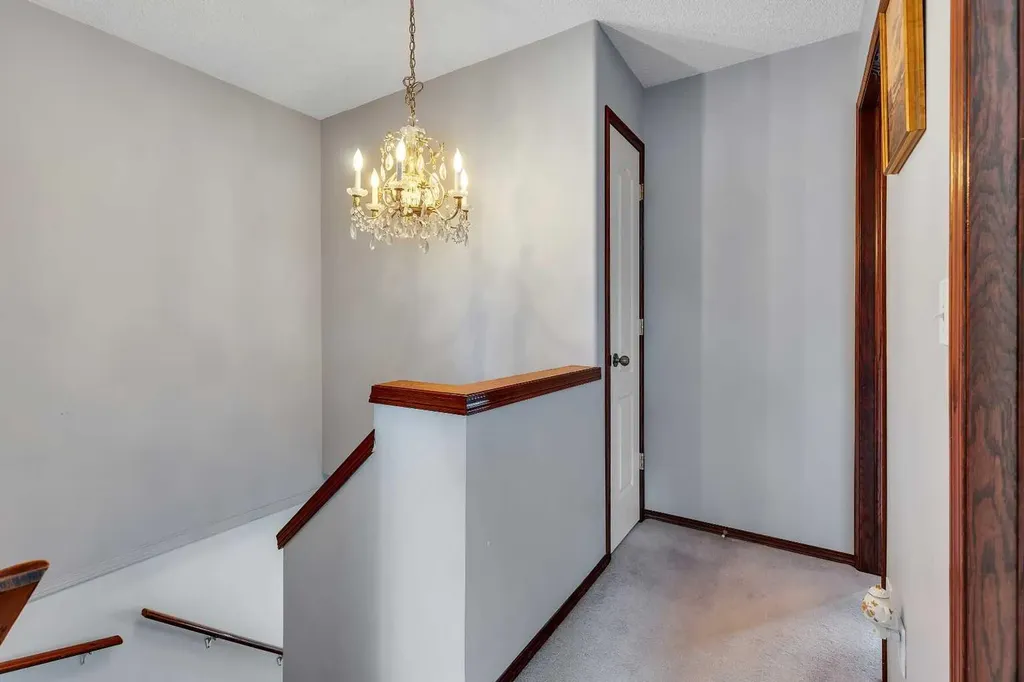 47 Carmel Close NE Calgary AB T1Y 6Z3