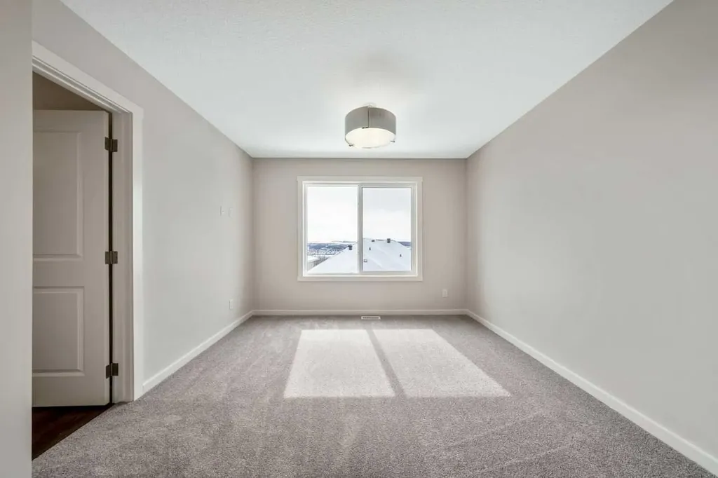 366 Heritage Boulevard Cochrane AB T4C 3K8