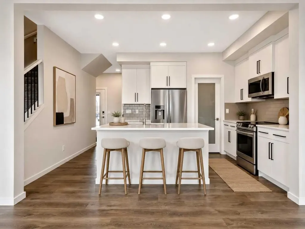 366 Heritage Boulevard Cochrane AB T4C 3K8