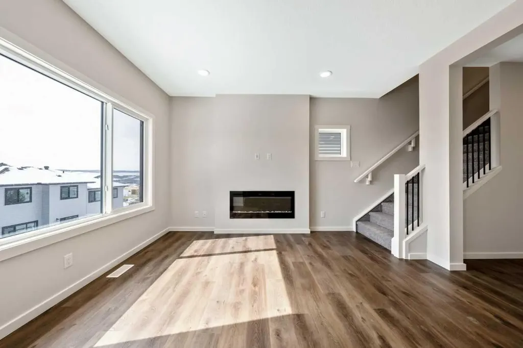 366 Heritage Boulevard Cochrane AB T4C 3K8