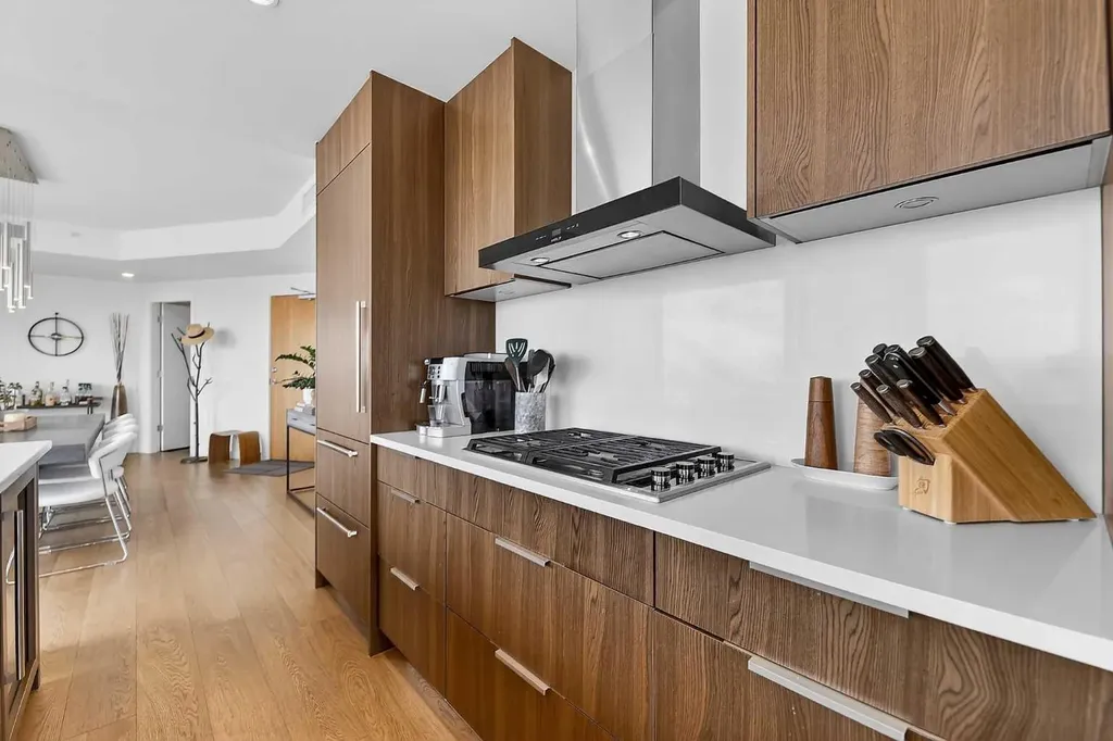 108 Waterfront Court SW Calgary AB T2P 1K7
