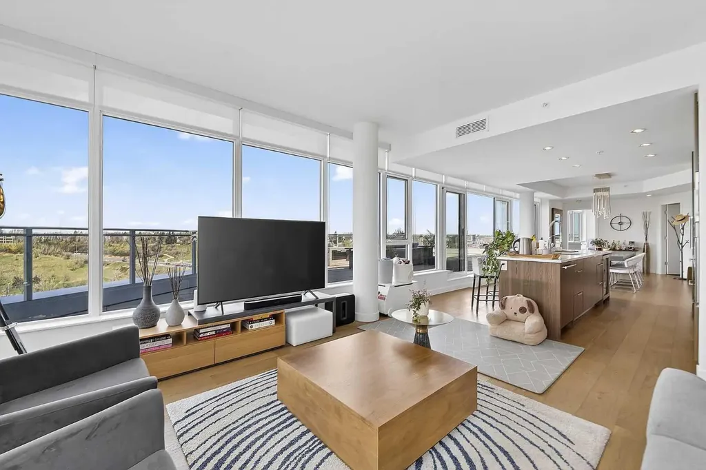 108 Waterfront Court SW Calgary AB T2P 1K7