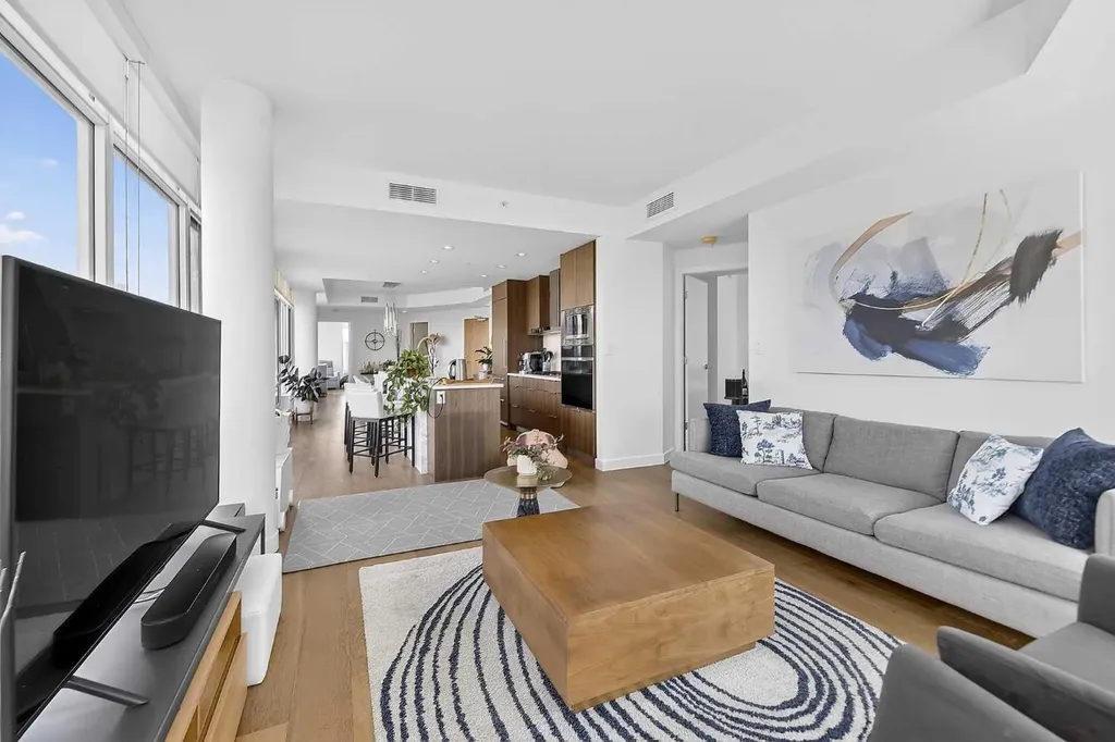 108 Waterfront Court SW Calgary AB T2P 1K7
