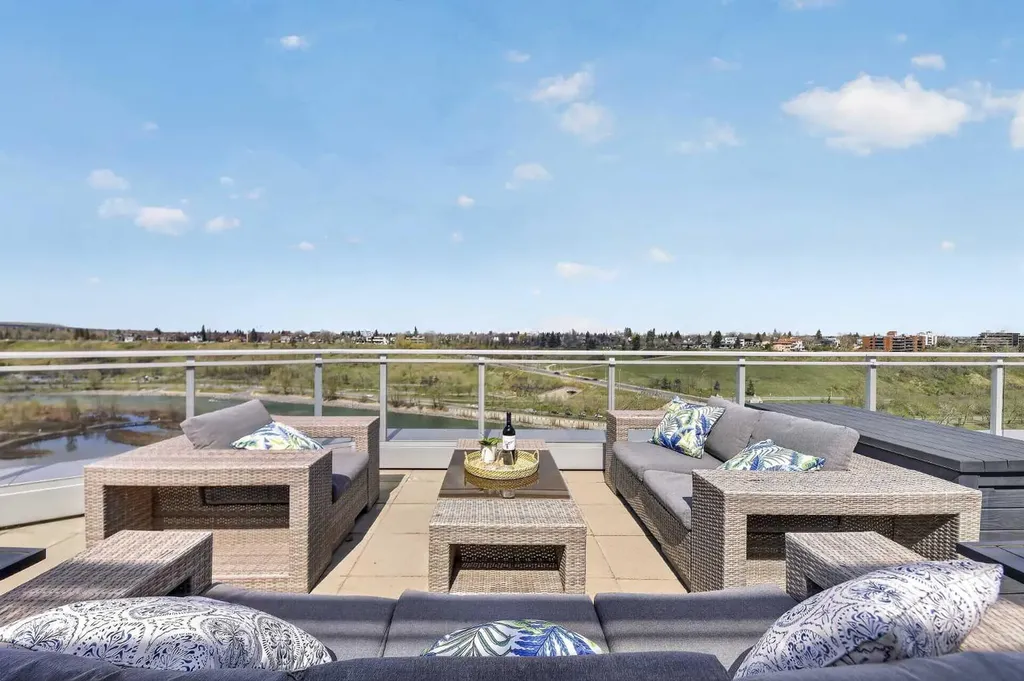 108 Waterfront Court SW Calgary AB T2P 1K7