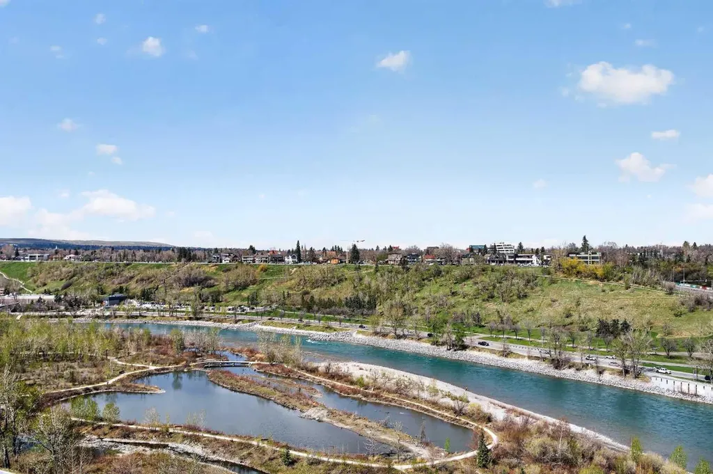 108 Waterfront Court SW Calgary AB T2P 1K7