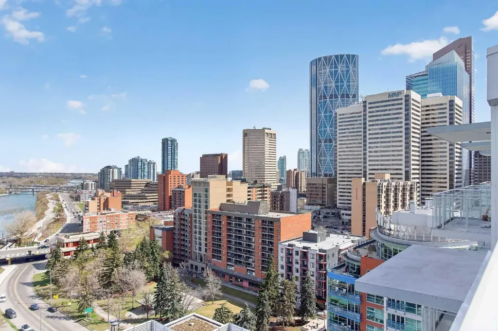 108 Waterfront Court SW Calgary AB T2P 1K7
