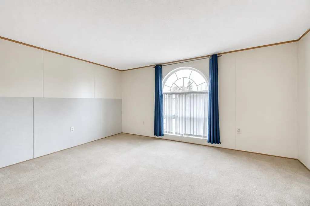 863 Brentwood Crescent Strathmore AB T1P 1E5