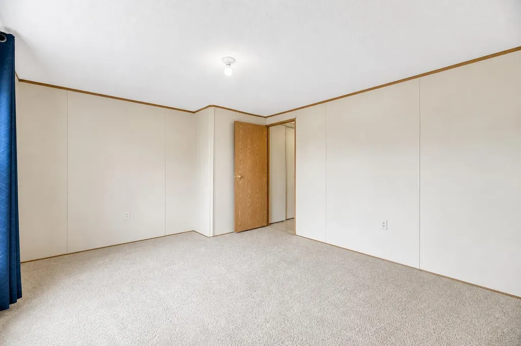 863 Brentwood Crescent Strathmore AB T1P 1E5