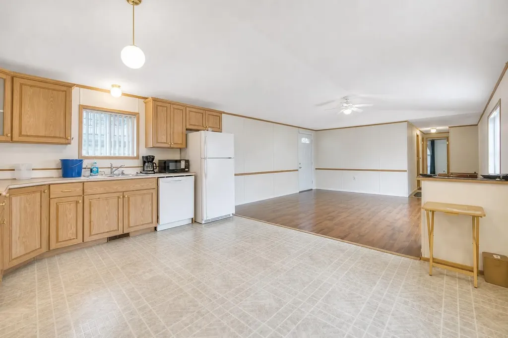 863 Brentwood Crescent Strathmore AB T1P 1E5