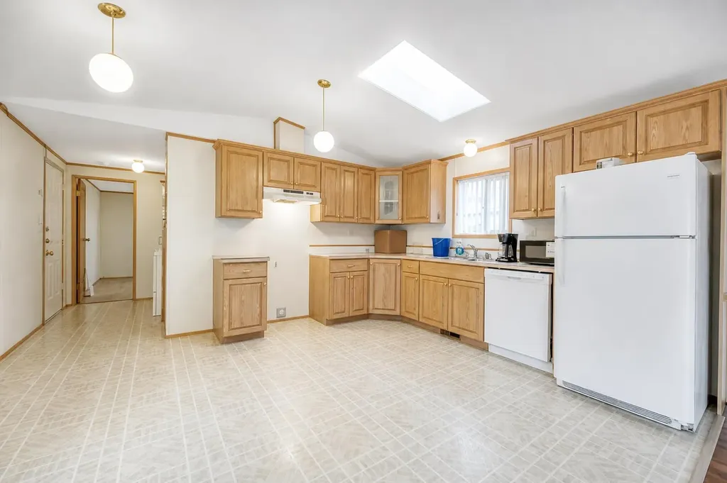 863 Brentwood Crescent Strathmore AB T1P 1E5