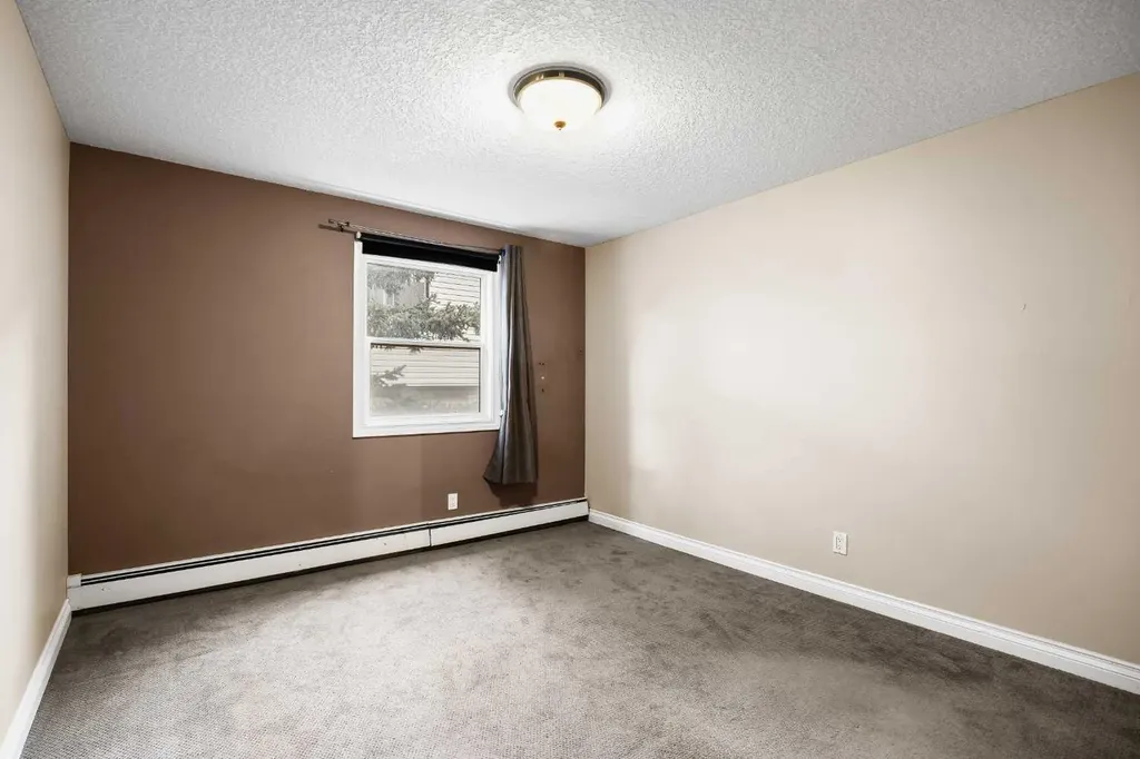 2010 35 Avenue SW Calgary AB T2T 2E1