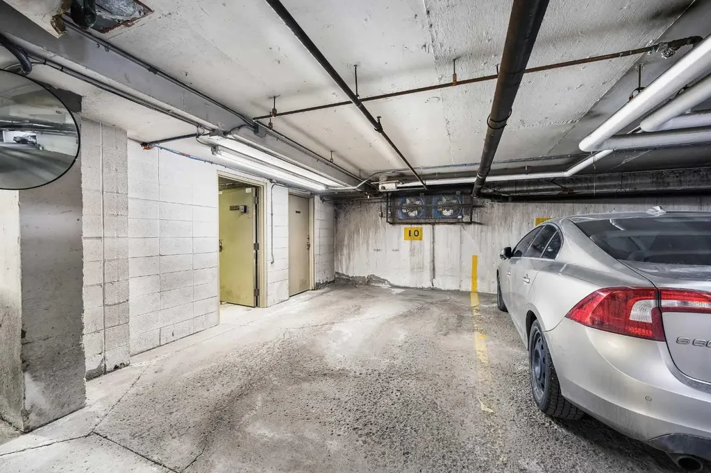 2010 35 Avenue SW Calgary AB T2T 2E1