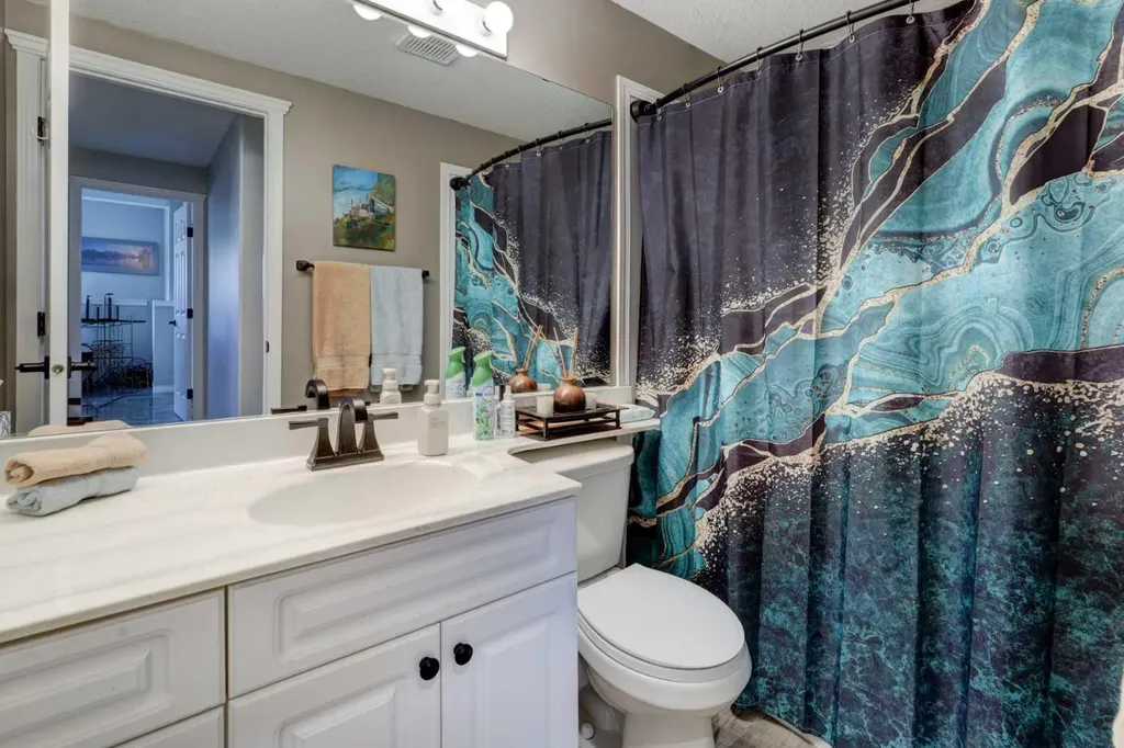 24 Willow Point Drumheller AB T0J0Y5