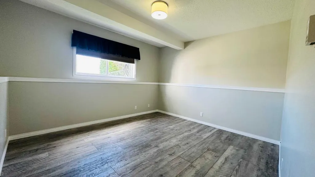 24 Willow Point Drumheller AB T0J0Y5
