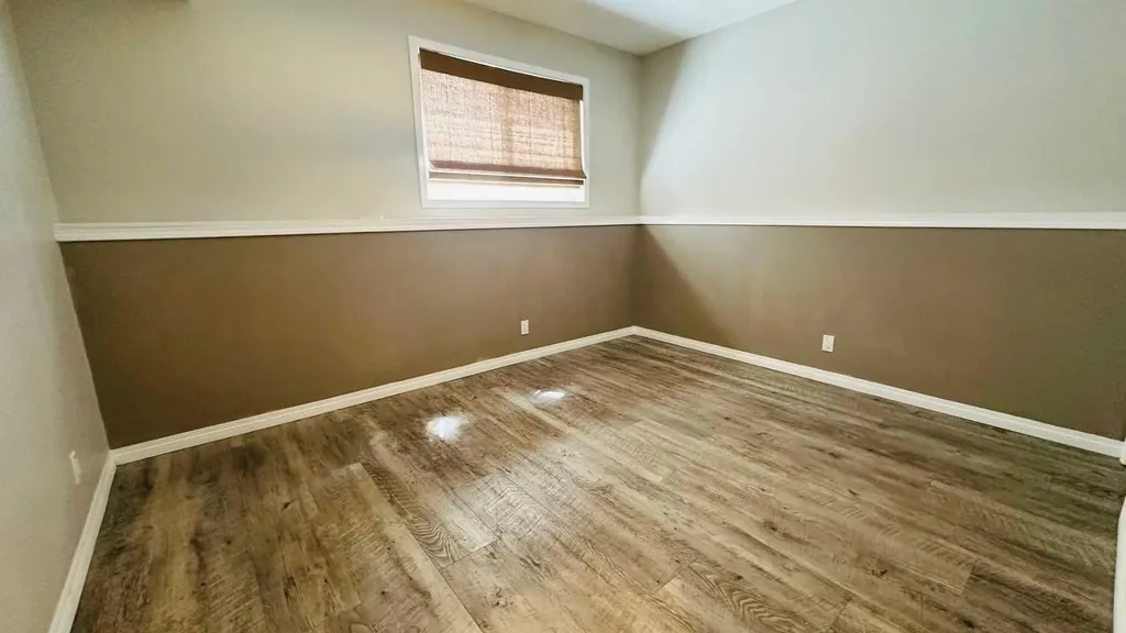 24 Willow Point Drumheller AB T0J0Y5