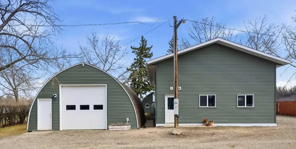 306064 36 Street E Rural Foothills County AB T1S1B5
