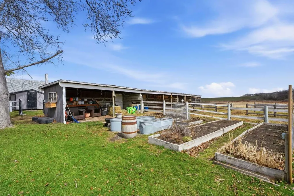 306064 36 Street E Rural Foothills County AB T1S1B5