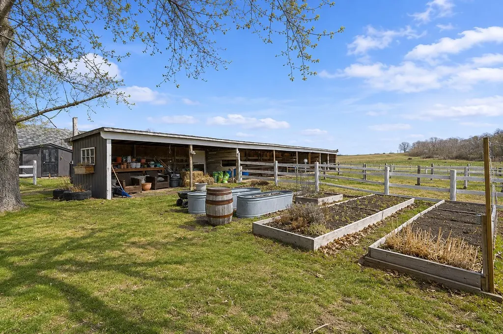 306064 36 Street E Rural Foothills County AB T1S1B5