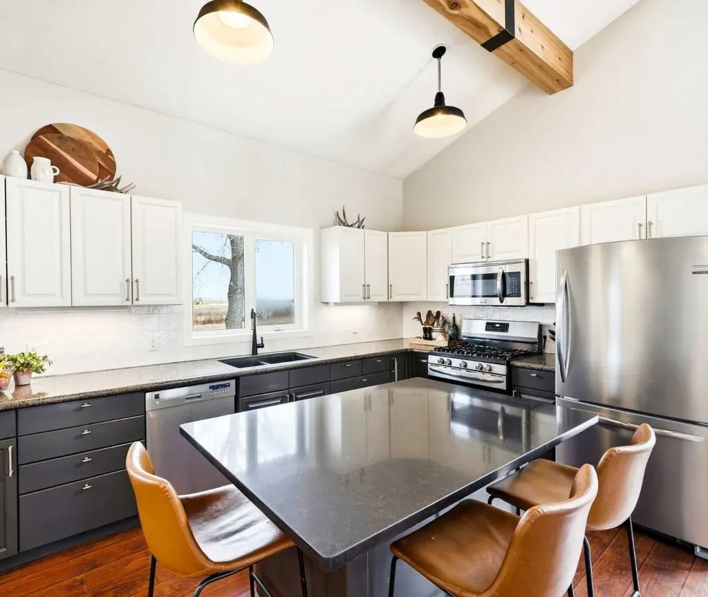 306064 36 Street E Rural Foothills County AB T1S1B5