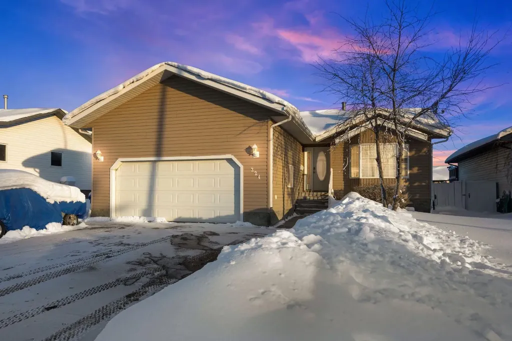 224 Shetland Garden Fort Mcmurray AB T9H5M5